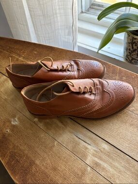 Boden Tan Leather Wingtip Flats - Brown Lace-Up Loafers